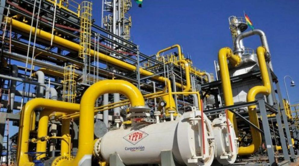 YPFB apuesta a revertir el declino de la producción de petróleo y gas